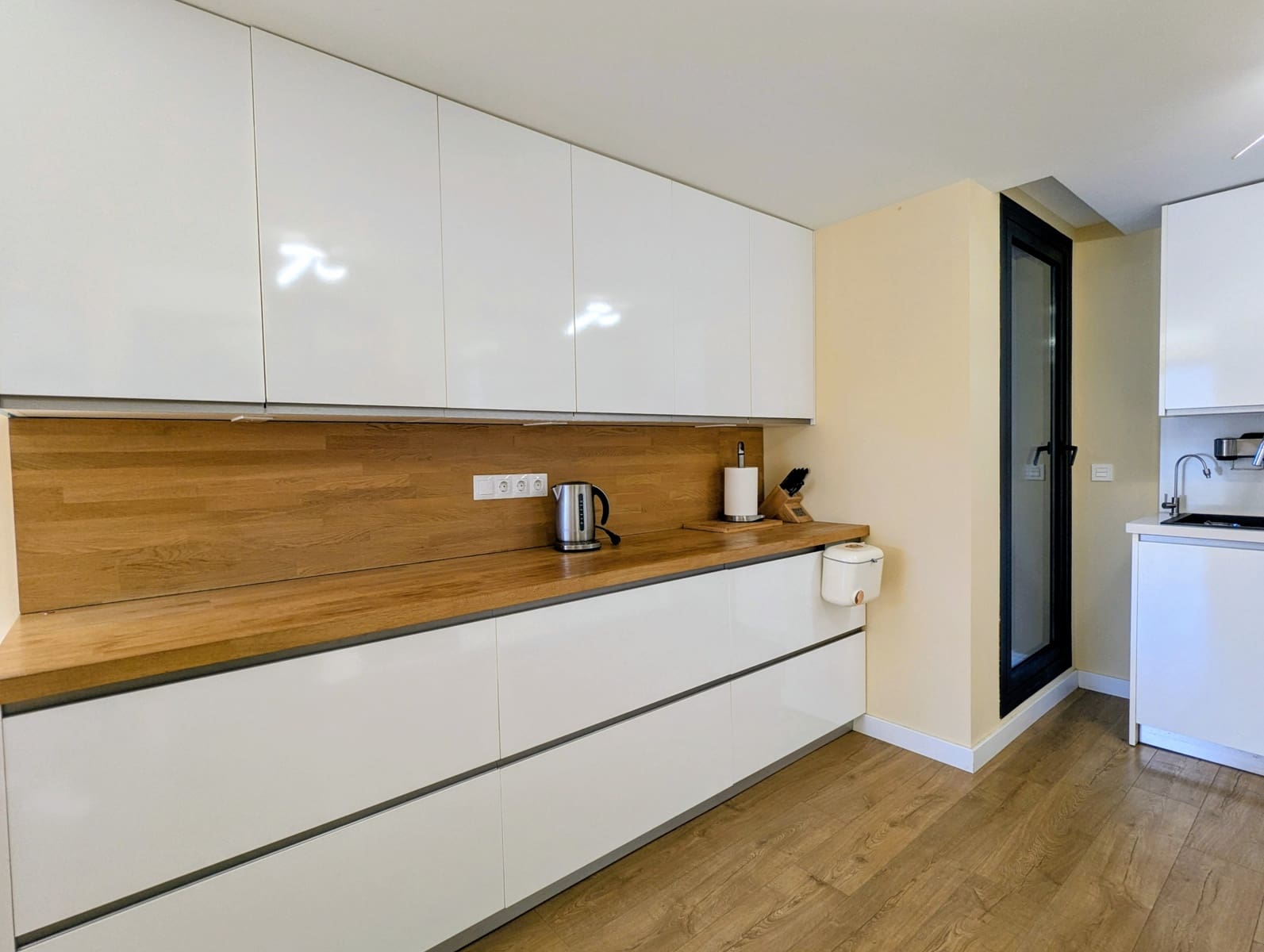 3 bedroom Penthouse for sale in Estepona - € 580,000 (Ref: 9446625)