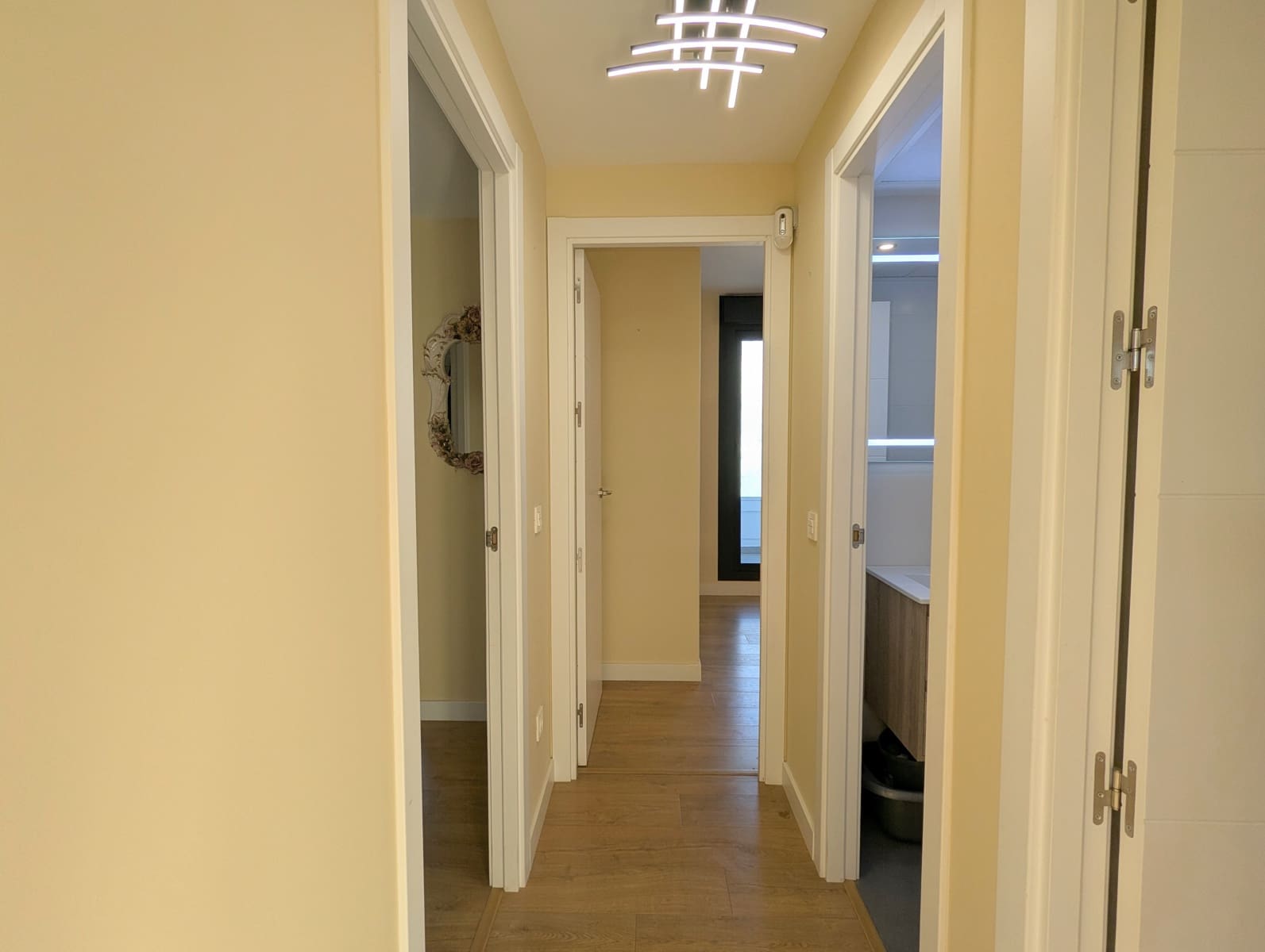 3 bedroom Penthouse for sale in Estepona - € 580,000 (Ref: 9446625)