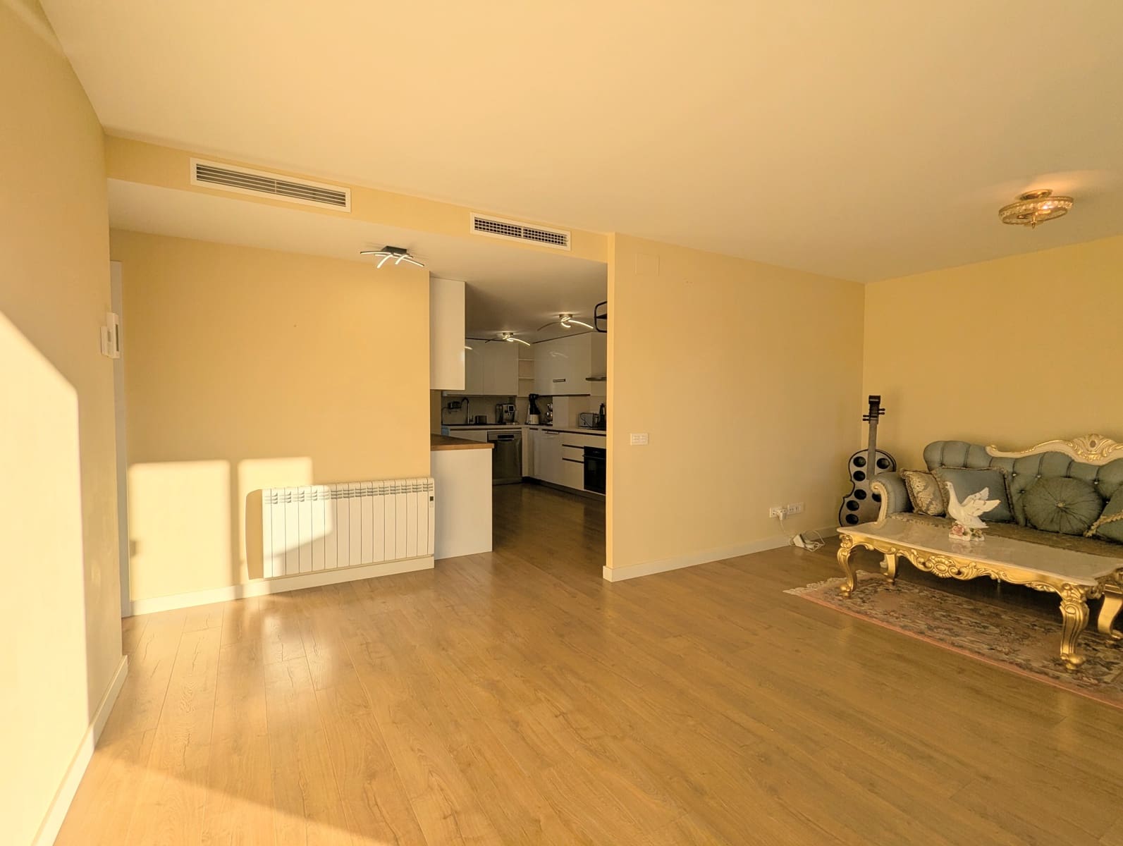 3 bedroom Penthouse for sale in Estepona - € 580,000 (Ref: 9446625)