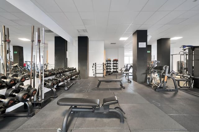 Virksomhed til leje i Marbella - € 3.600 (Ref: 9450464)