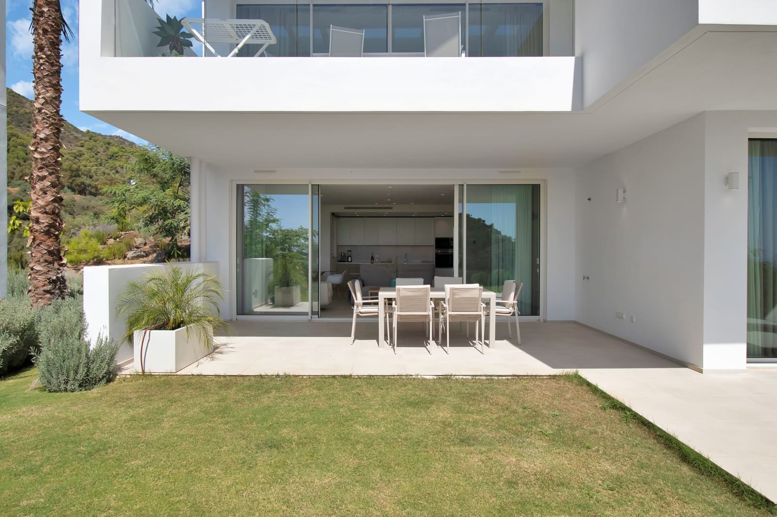 2 soveværelse Lejlighed til salg i Ojen med swimmingpool - € 719.000 (Ref: 9450465)