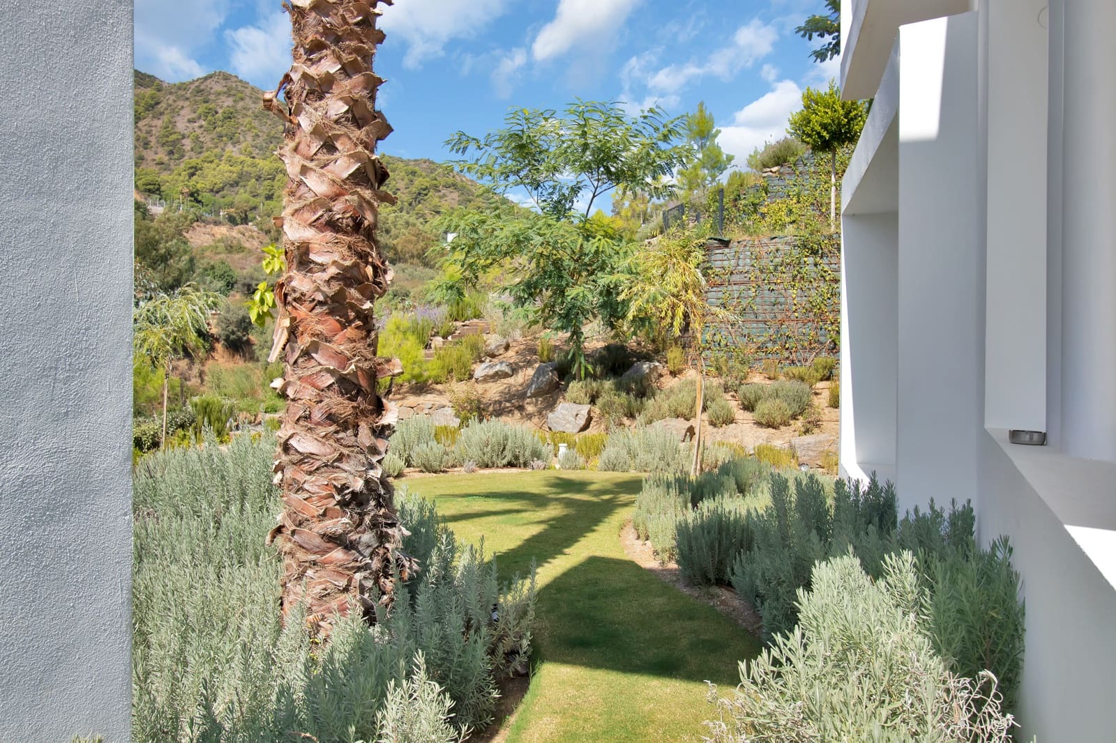 2 soveværelse Lejlighed til salg i Ojen med swimmingpool - € 719.000 (Ref: 9450465)