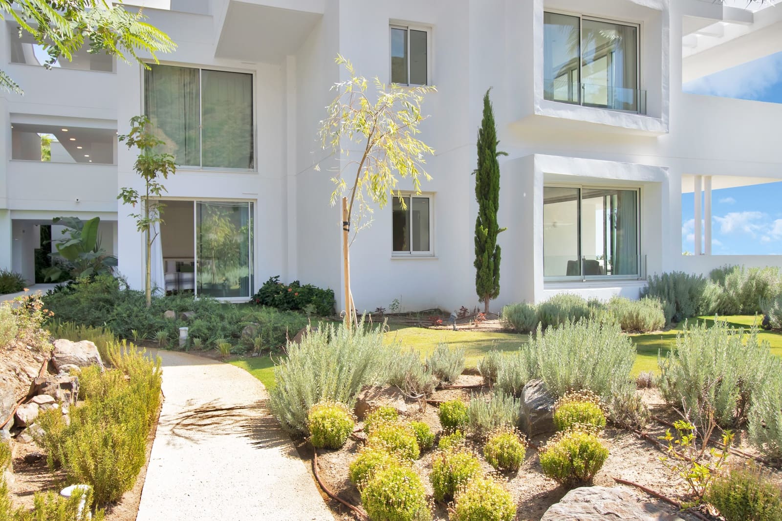 2 soveværelse Lejlighed til salg i Ojen med swimmingpool - € 719.000 (Ref: 9450465)