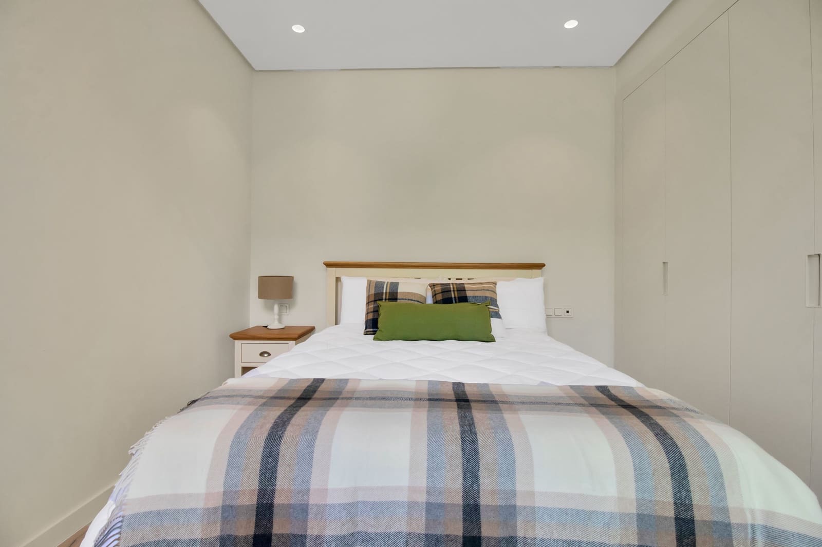 2 soveværelse Lejlighed til salg i Ojen med swimmingpool - € 719.000 (Ref: 9450465)