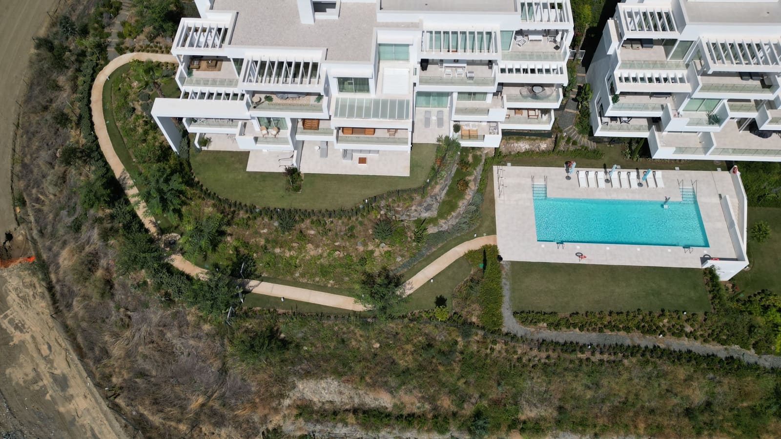 2 soveværelse Lejlighed til salg i Ojen med swimmingpool - € 719.000 (Ref: 9450465)