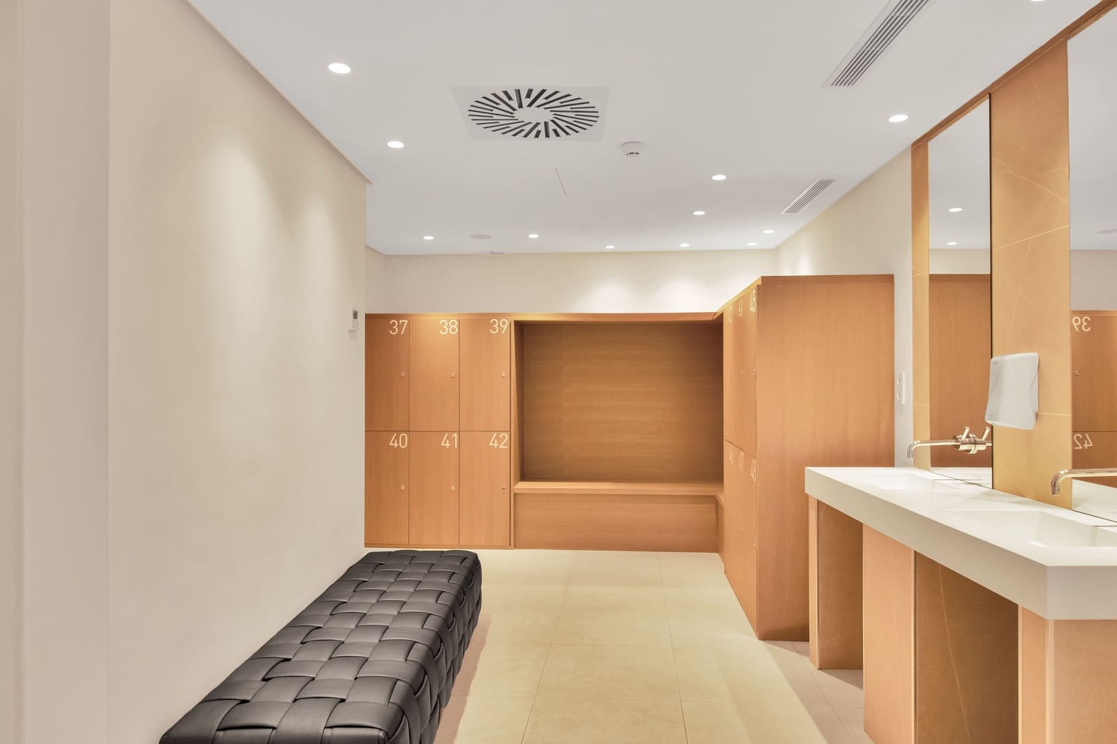 2 soveværelse Lejlighed til salg i Ojen med swimmingpool - € 719.000 (Ref: 9450465)