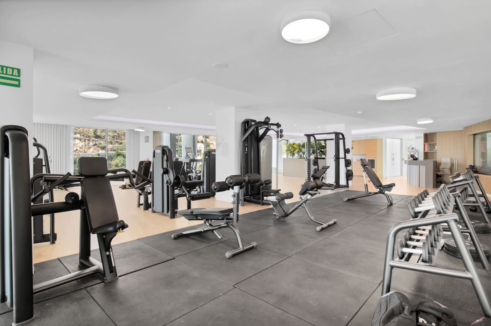 2 soveværelse Lejlighed til salg i Ojen med swimmingpool - € 719.000 (Ref: 9450465)