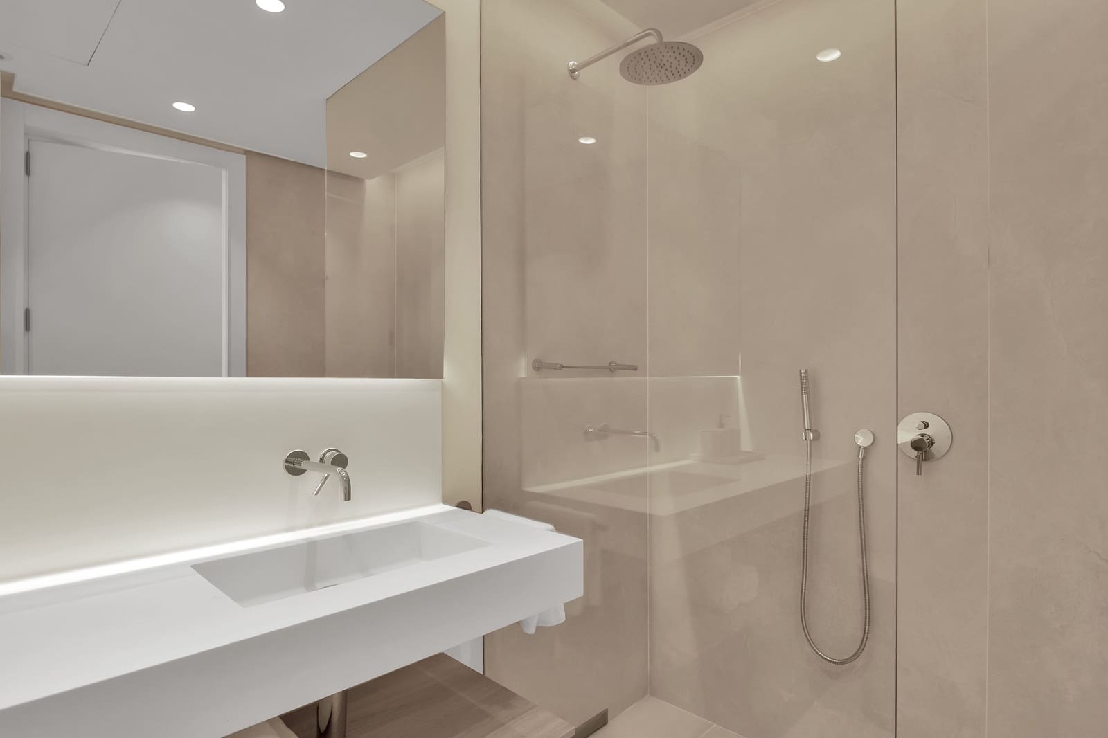 2 soveværelse Lejlighed til salg i Ojen med swimmingpool - € 719.000 (Ref: 9450465)