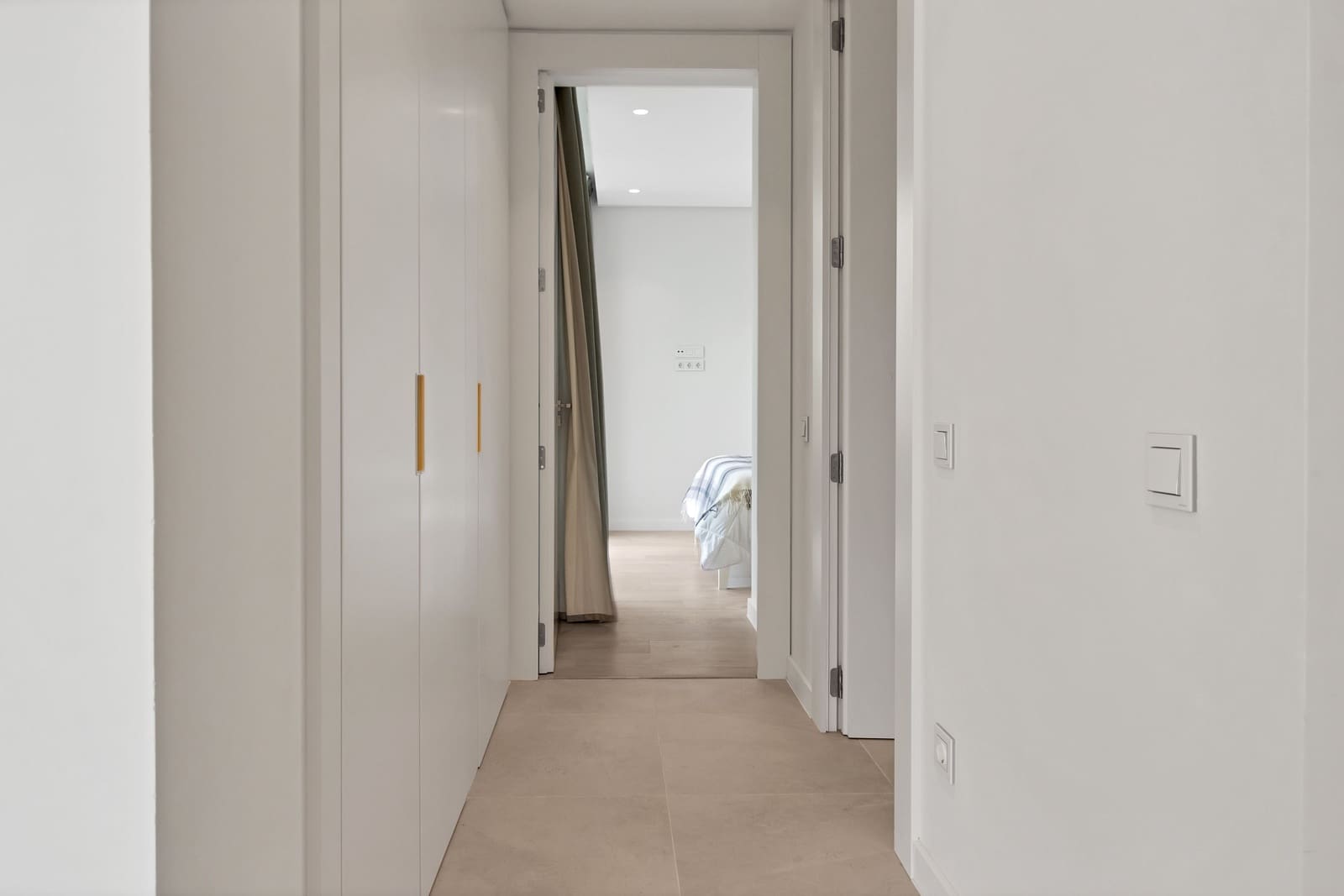 2 soveværelse Lejlighed til salg i Ojen med swimmingpool - € 719.000 (Ref: 9450465)