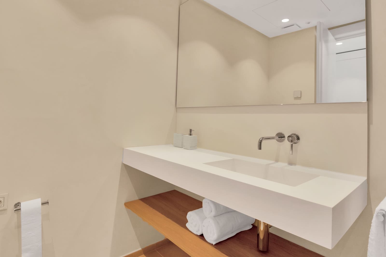 2 soveværelse Lejlighed til salg i Ojen med swimmingpool - € 719.000 (Ref: 9450465)