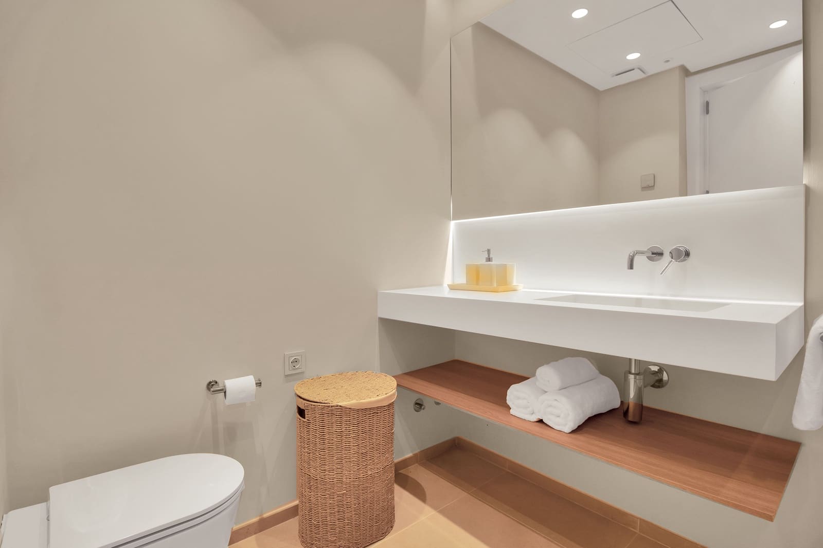 2 soveværelse Lejlighed til salg i Ojen med swimmingpool - € 719.000 (Ref: 9450465)