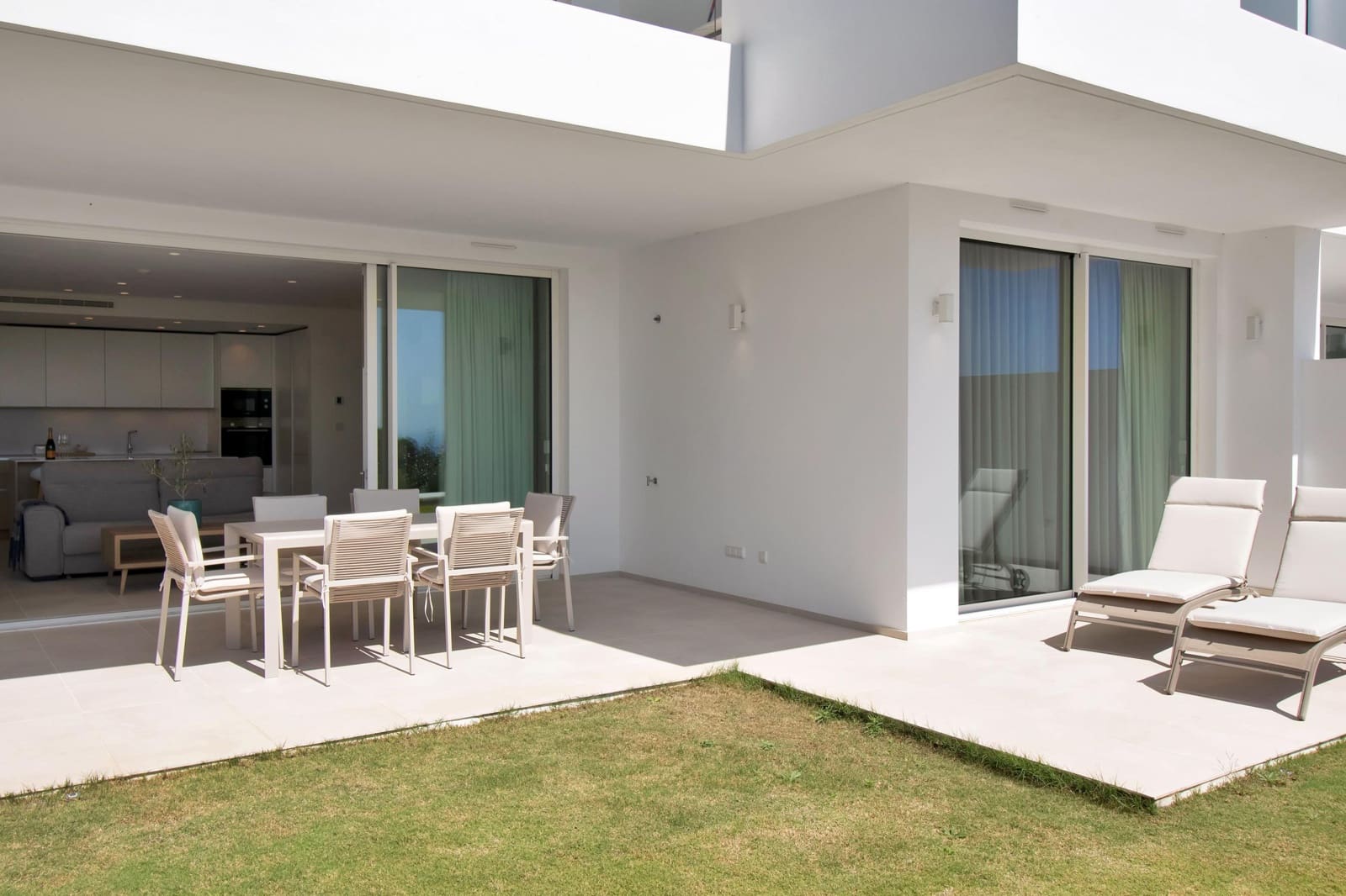 2 bedroom Apartment for sale in Ojen with pool - € 719,000 (Ref: 9450465)