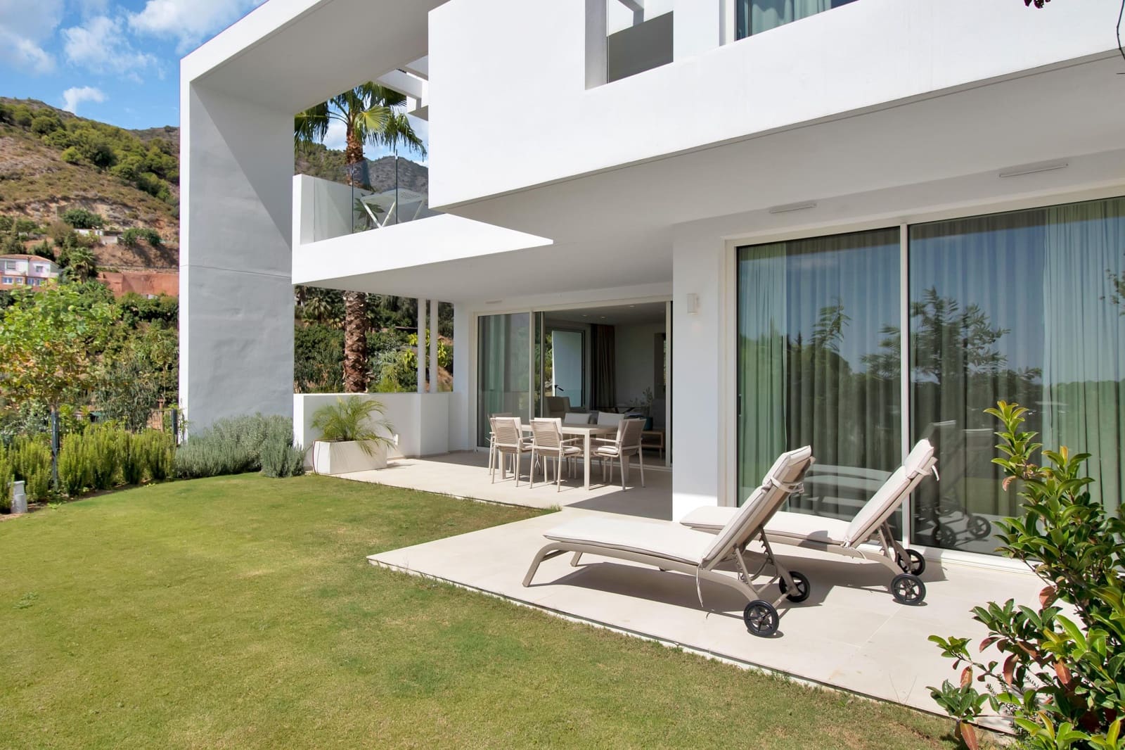 2 bedroom Apartment for sale in Ojen with pool - € 719,000 (Ref: 9450465)