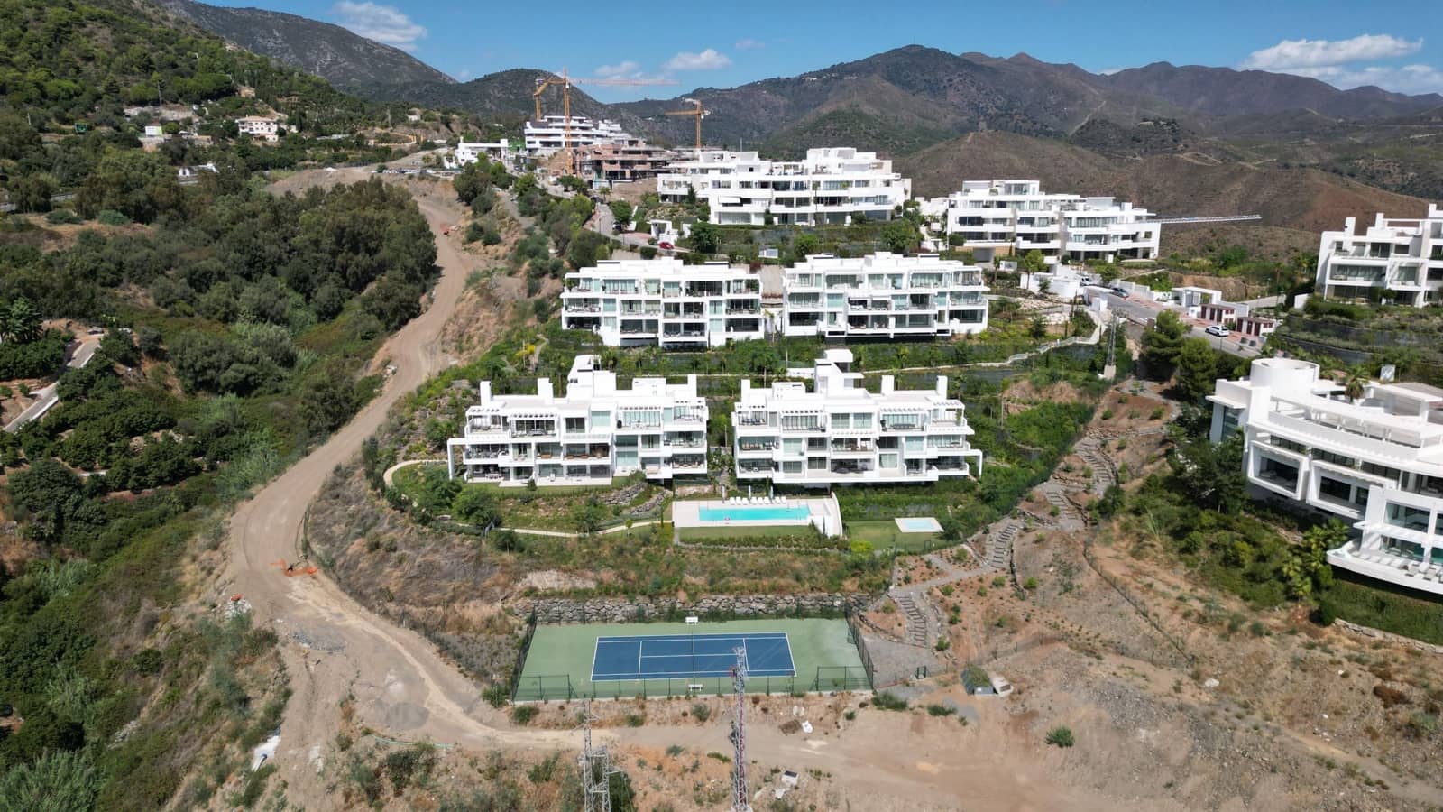 2 bedroom Apartment for sale in Ojen with pool - € 719,000 (Ref: 9450465)