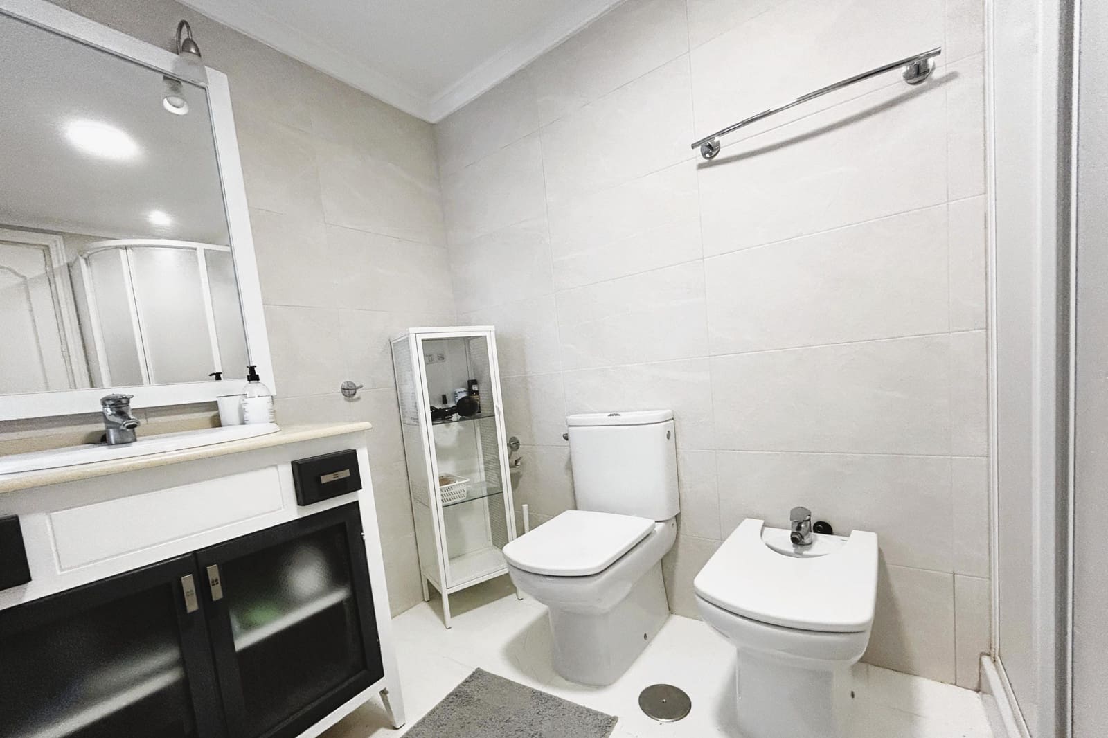 2 sypialnia Apartament do wynajęcia w Fuengirola z basenem - 1 750 € (Ref: 9470618)