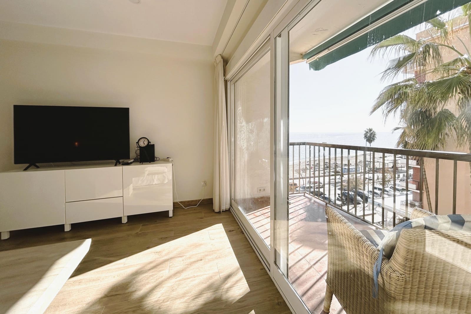 2 sypialnia Apartament do wynajęcia w Fuengirola z basenem - 1 750 € (Ref: 9470618)