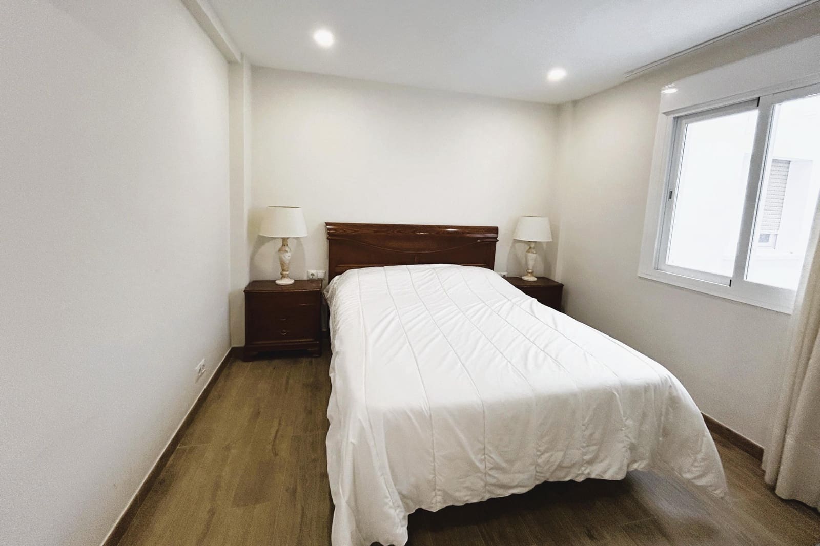 2 sypialnia Apartament do wynajęcia w Fuengirola z basenem - 1 750 € (Ref: 9470618)