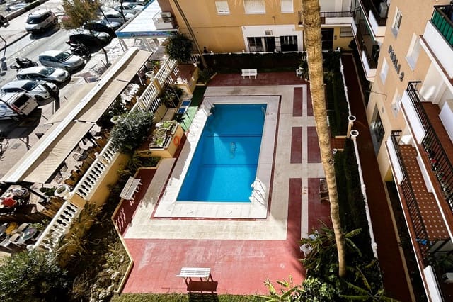 2 bedroom Apartment for rent in Fuengirola with pool - € 1,600 (Ref: 9470618)