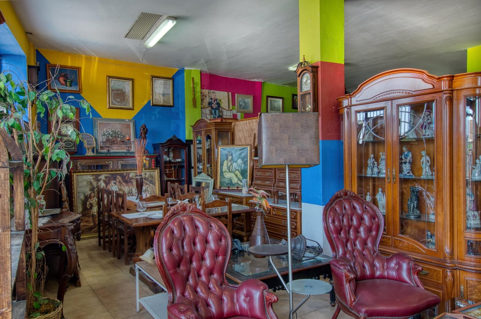 7 bedroom Commercial for sale in Velez-Malaga - € 850,000 (Ref: 9474335)