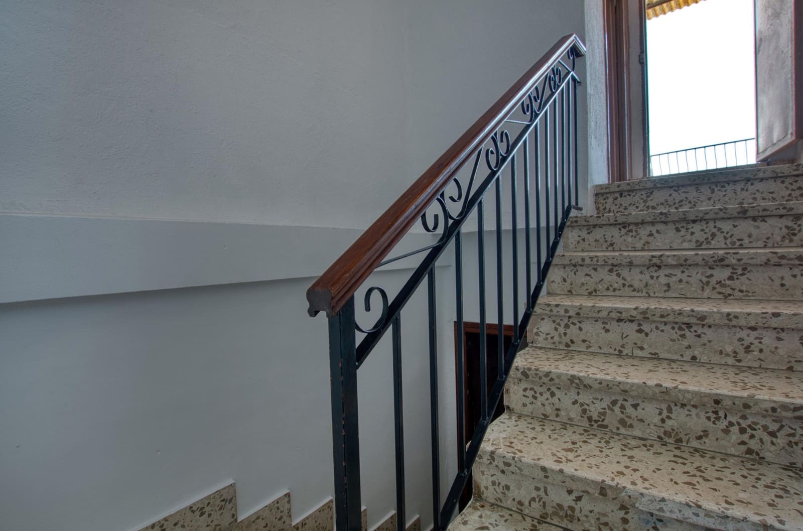 7 bedroom Commercial for sale in Velez-Malaga - € 850,000 (Ref: 9474335)