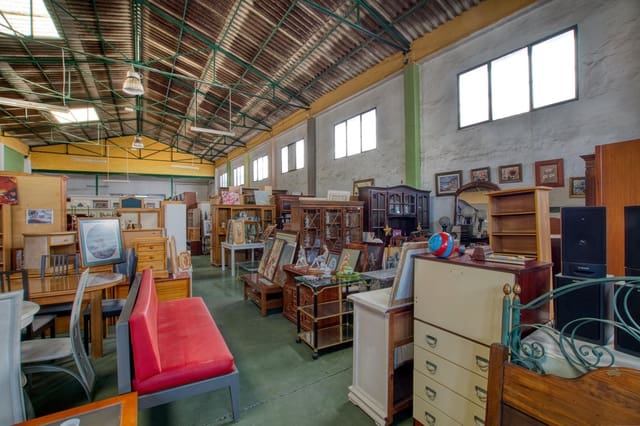 7 sovrum Kommersiell till salu i Vélez-Málaga - 850 000 € (Ref: 9474335)