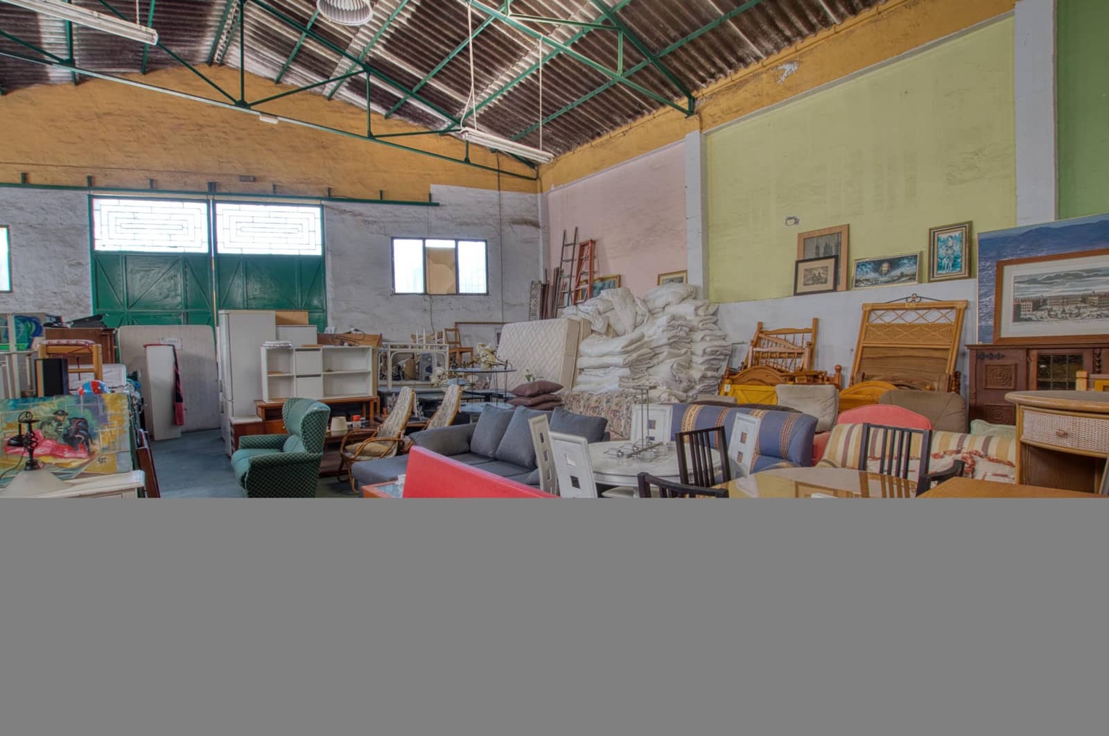 7 bedroom Commercial for sale in Velez-Malaga - € 850,000 (Ref: 9474335)
