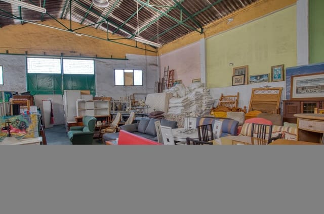 7 slaapkamer Commercieel te koop in Vélez-Málaga - € 850.000 (Ref: 9474335)