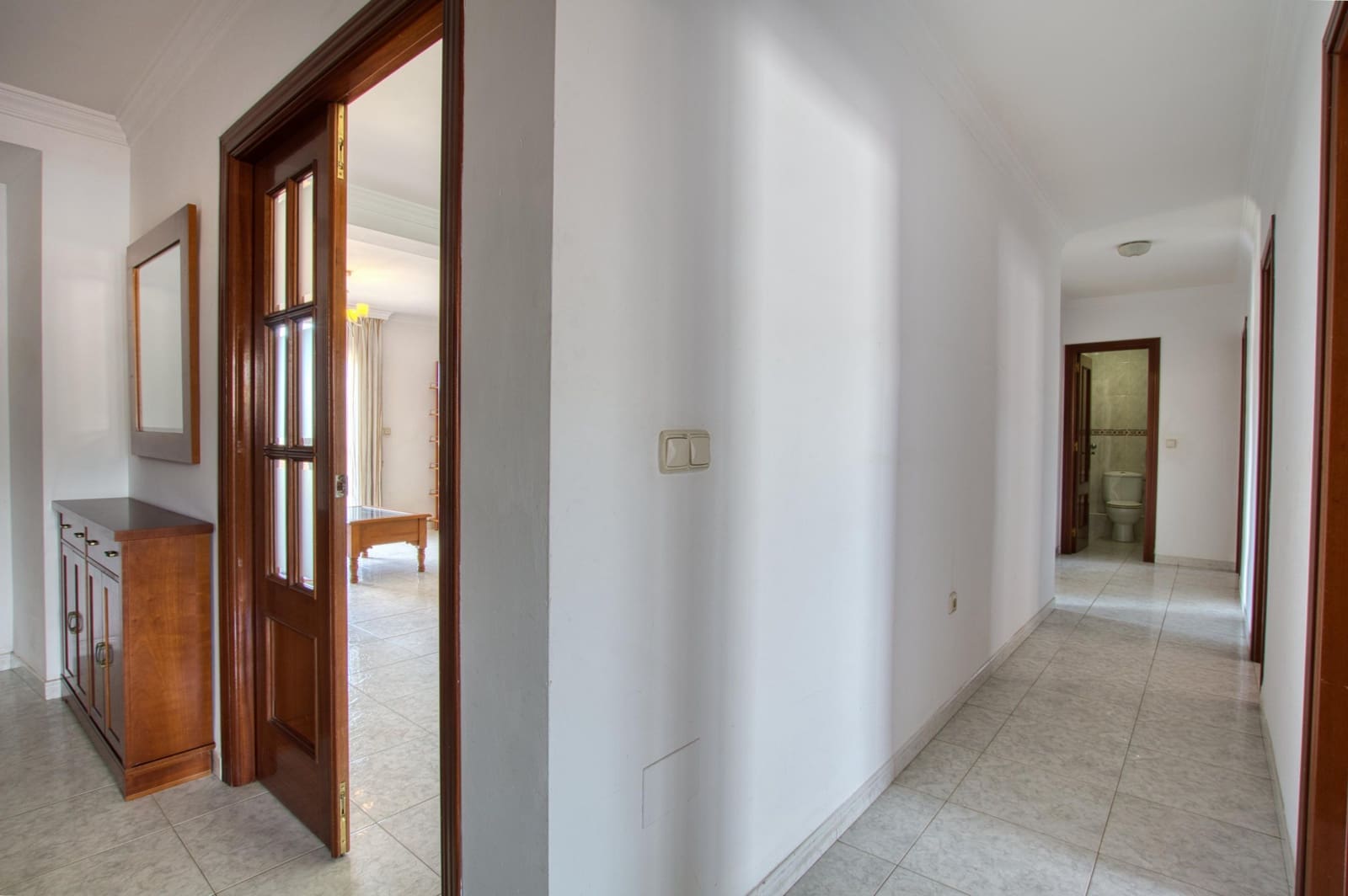 7 slaapkamer Commercieel te koop in Velez-Malaga - € 850.000 (Ref: 9474335)