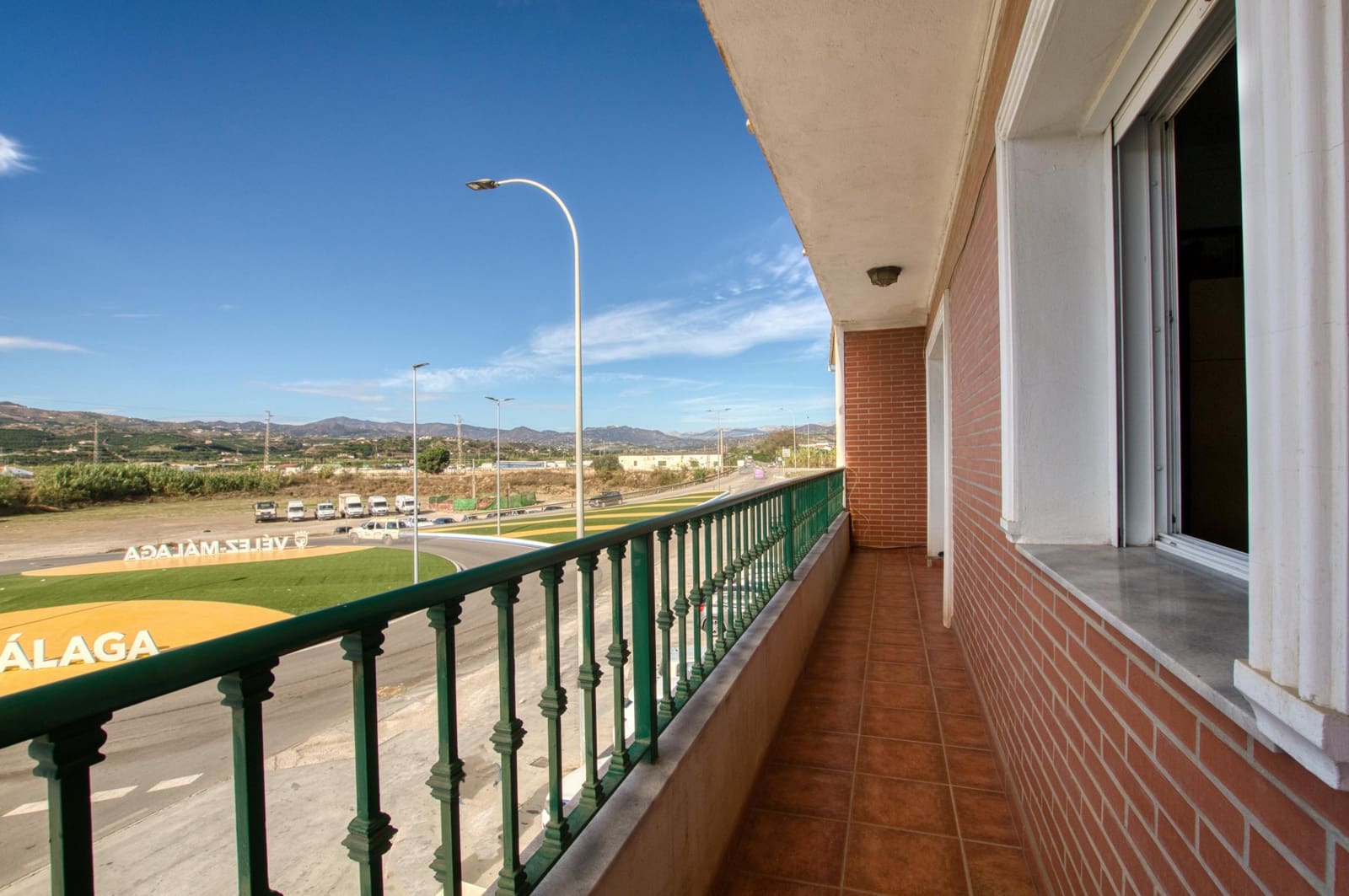 7 slaapkamer Commercieel te koop in Velez-Malaga - € 850.000 (Ref: 9474335)