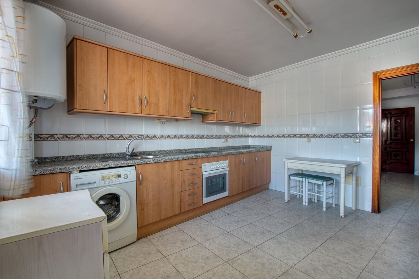 7 slaapkamer Commercieel te koop in Velez-Malaga - € 850.000 (Ref: 9474335)