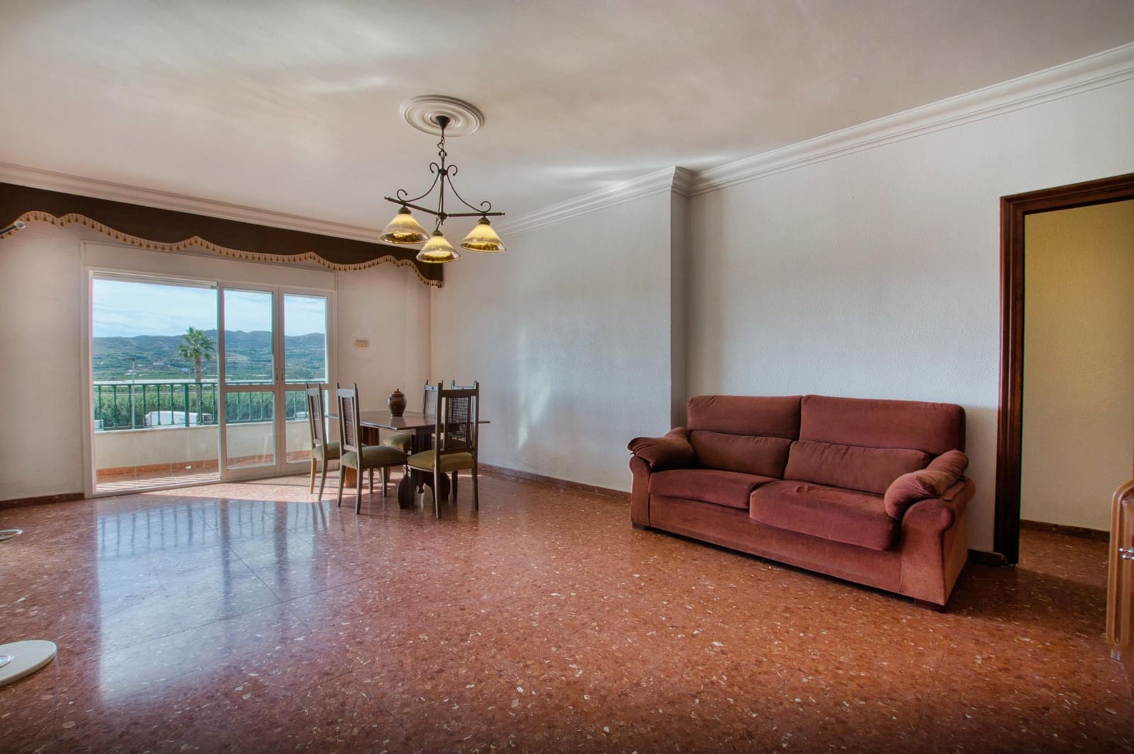 7 slaapkamer Commercieel te koop in Velez-Malaga - € 850.000 (Ref: 9474335)