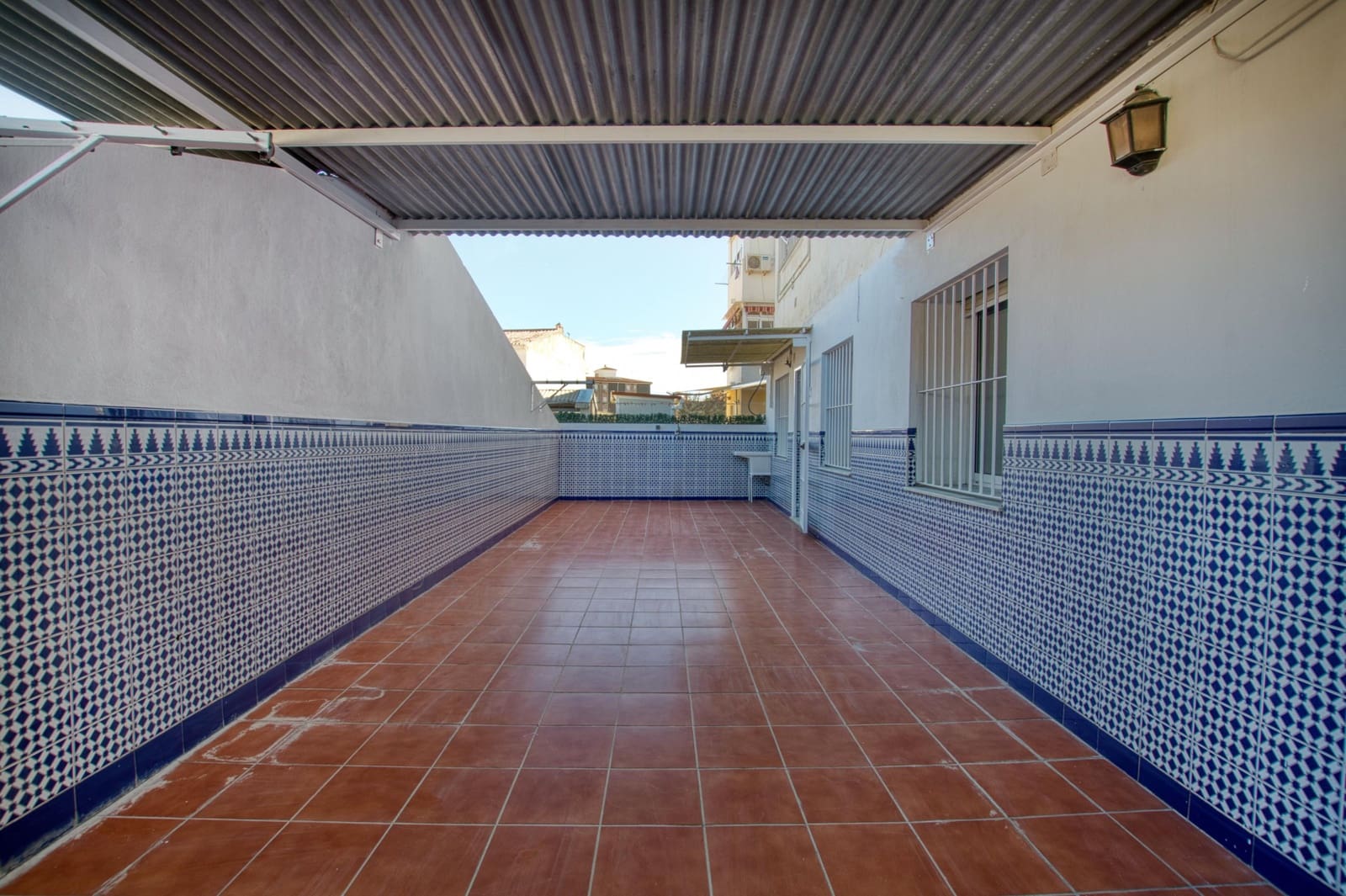 7 slaapkamer Commercieel te koop in Velez-Malaga - € 850.000 (Ref: 9474335)