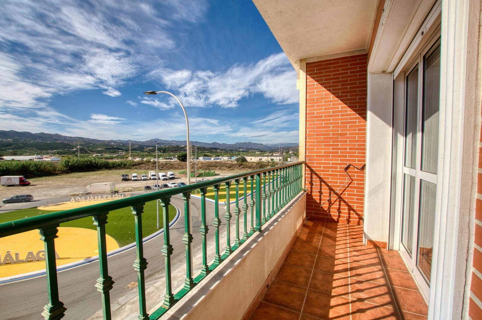 7 slaapkamer Commercieel te koop in Velez-Malaga - € 850.000 (Ref: 9474335)