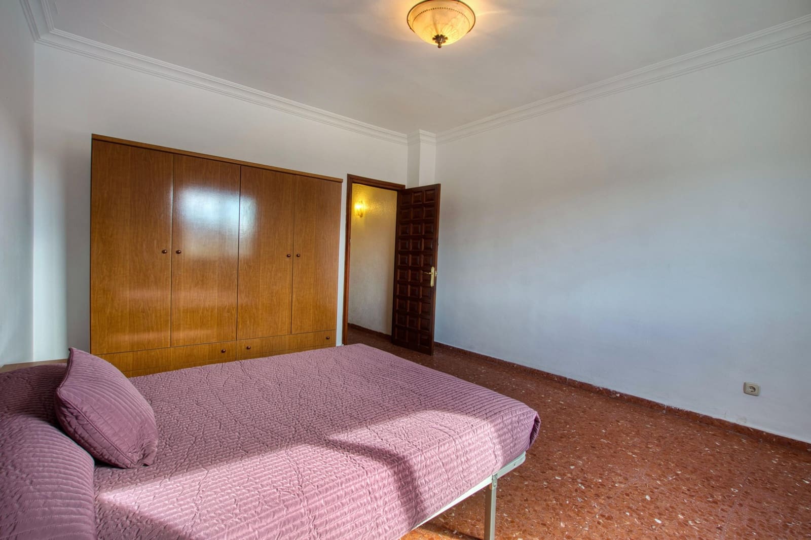 7 slaapkamer Commercieel te koop in Velez-Malaga - € 850.000 (Ref: 9474335)