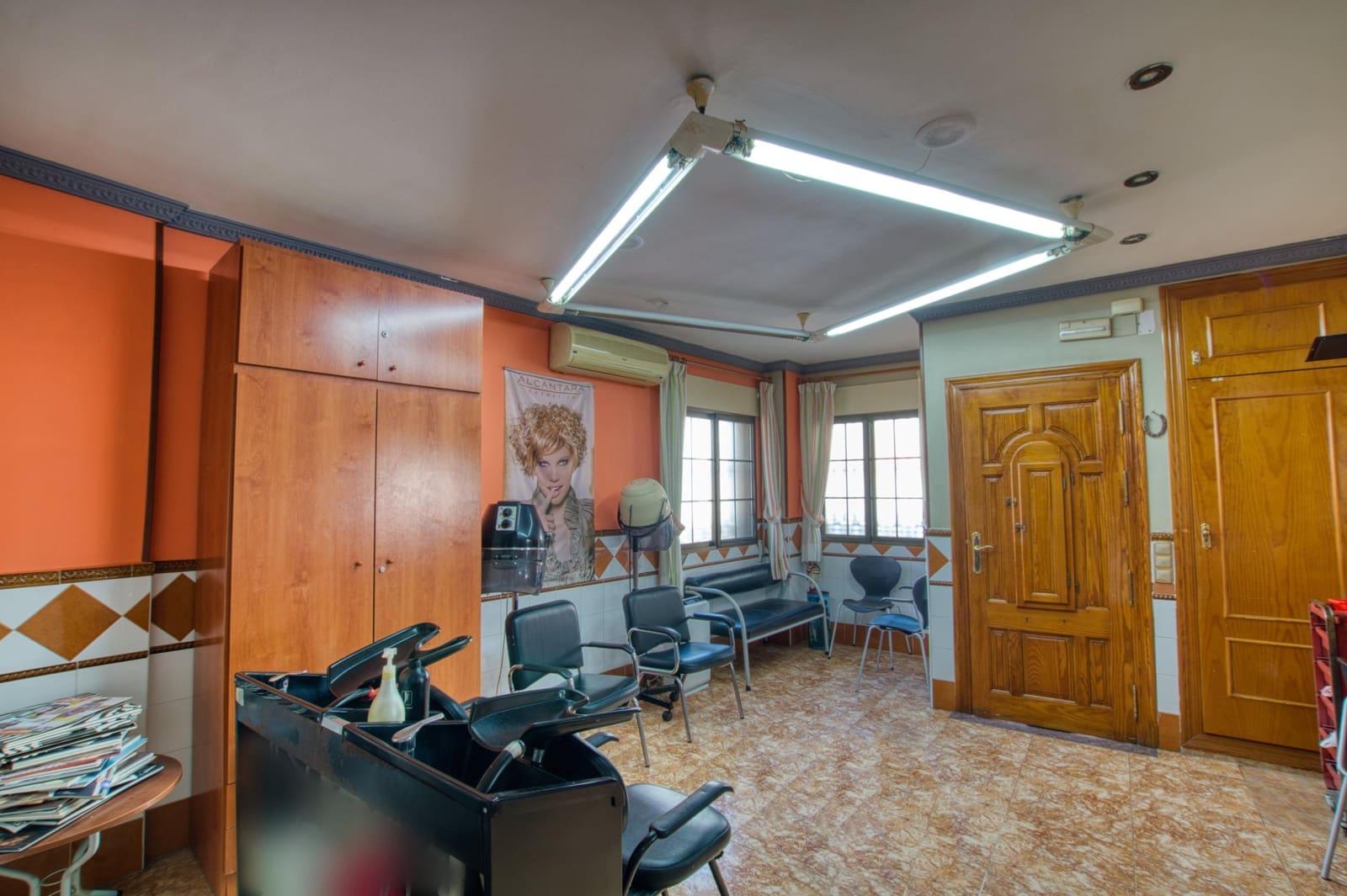 4 makuuhuone Huvila myytävänä paikassa Periana - 270 000 € (Ref: 9482152)