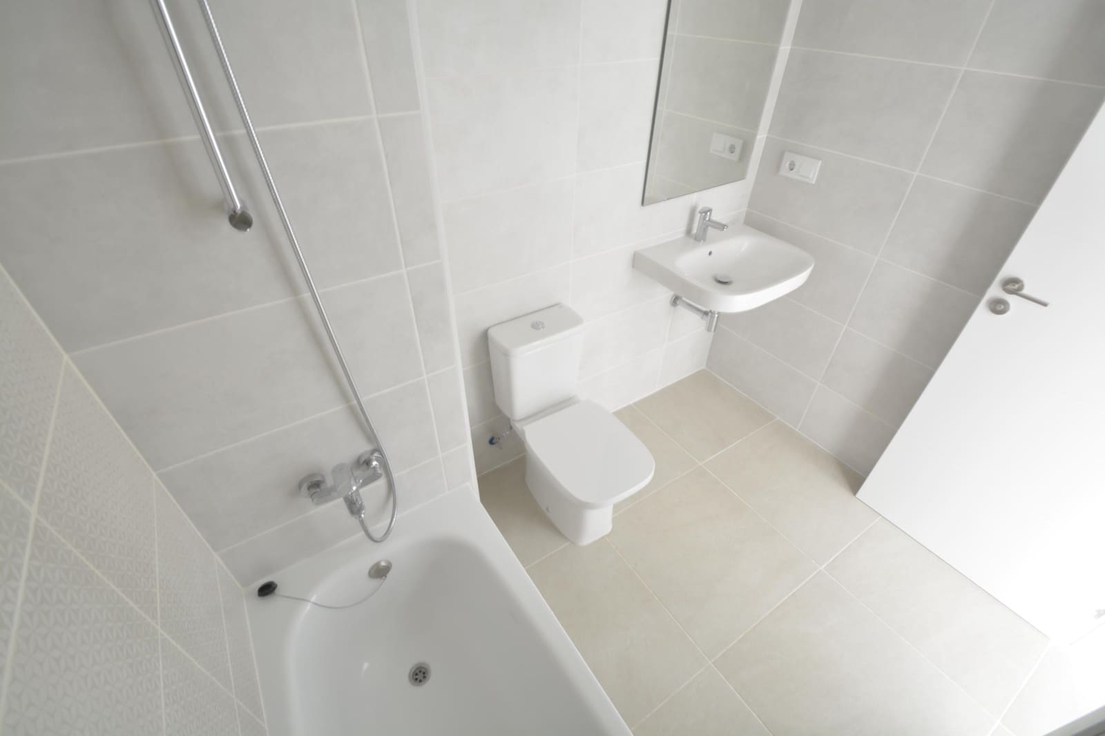 3 Zimmer Penthouse zu verkaufen in New Golden Mile mit Pool - 549.000 € (Ref: 9504510)