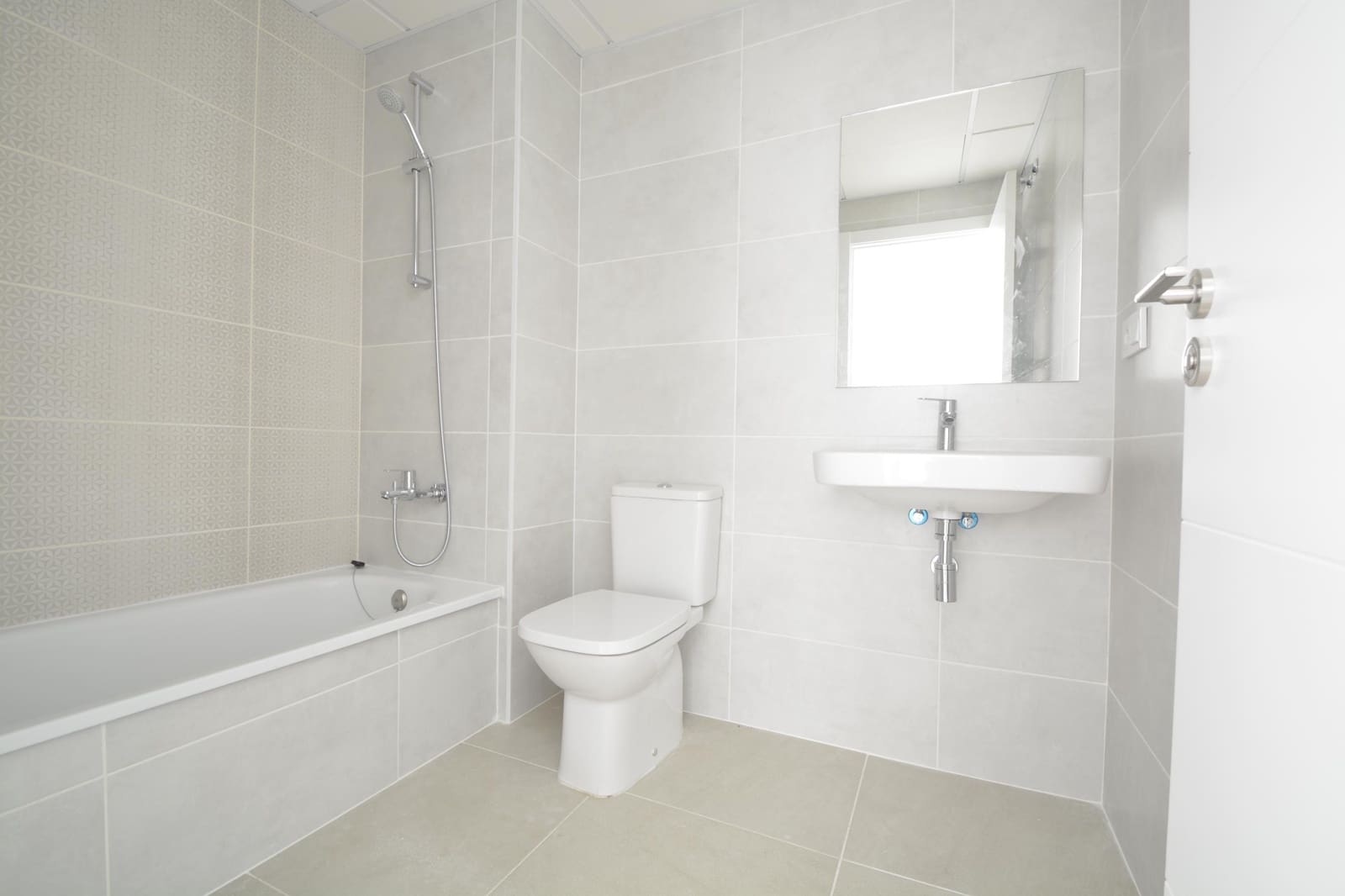 3 bedroom Penthouse for sale in New Golden Mile with pool - € 549,000 (Ref: 9504510)