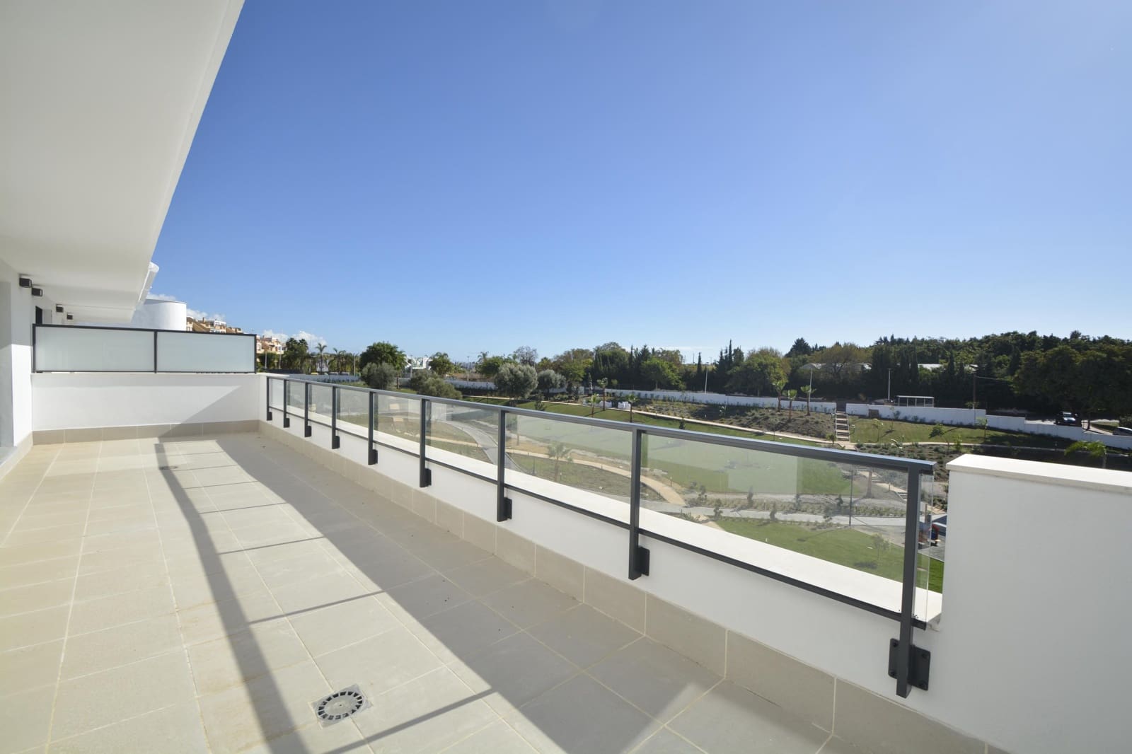 3 bedroom Penthouse for sale in New Golden Mile with pool - € 549,000 (Ref: 9504510)