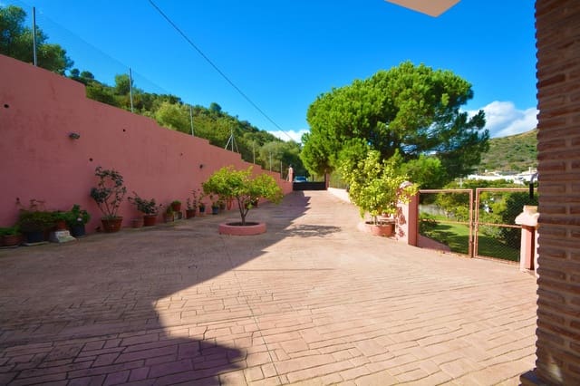 2 soveværelse Finca/Landehus til salg i Alto de los Monteros, Marbella - € 410.000 (Ref: 9504511)