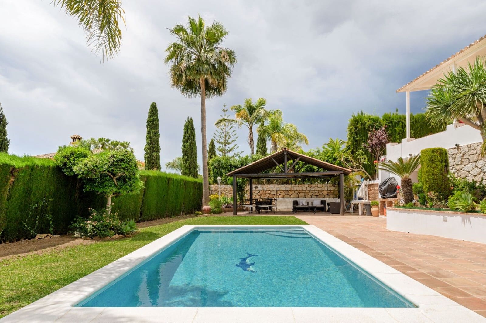 Chalet de 4 habitaciones en Mijas Golf en venta con piscina - 1.380.000 € (Ref: 9509219)