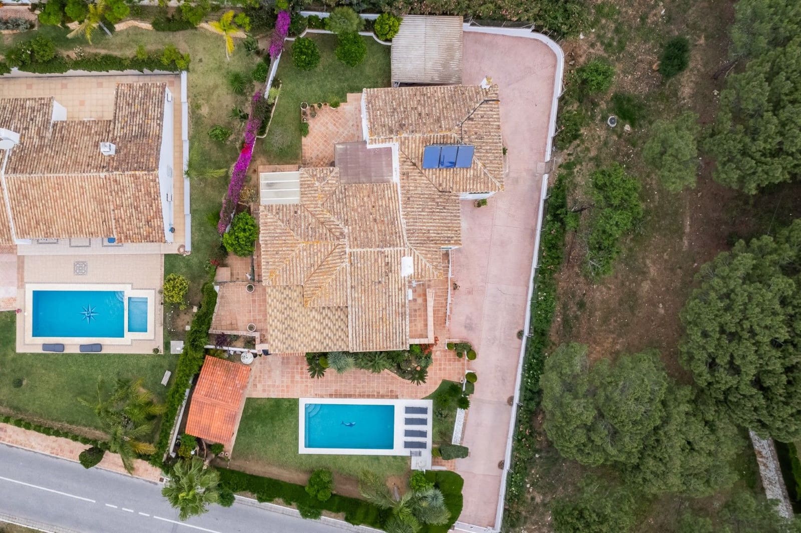 Chalet de 4 habitaciones en Mijas Golf en venta con piscina - 1.380.000 € (Ref: 9509219)