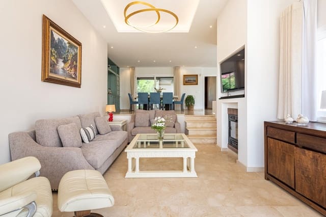4 soverom Villa til salgs i Mijas Golf, Mijas med svømmebasseng garasje - € 1 380 000 (Ref: 9509219)