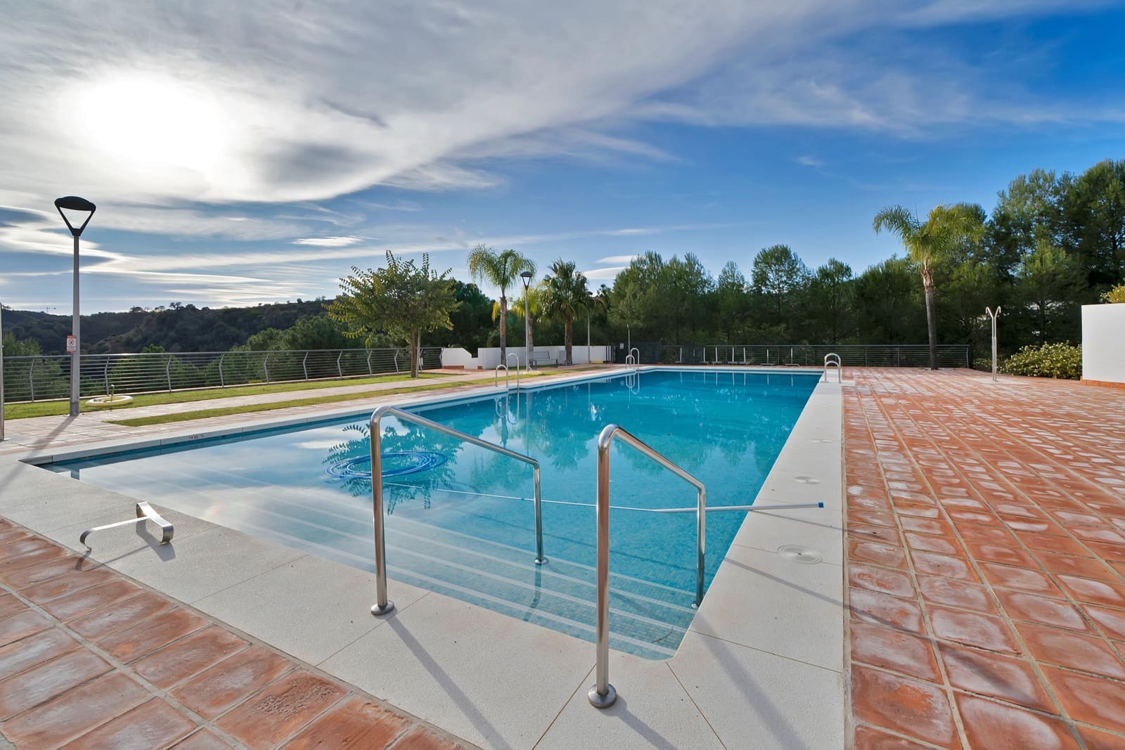 2 sypialnia Apartament na sprzedaż w New Golden Mile z basenem - 375 000 € (Ref: 9535834)