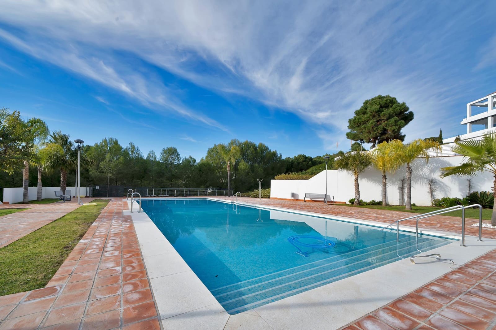 2 sypialnia Apartament na sprzedaż w New Golden Mile z basenem - 375 000 € (Ref: 9535834)