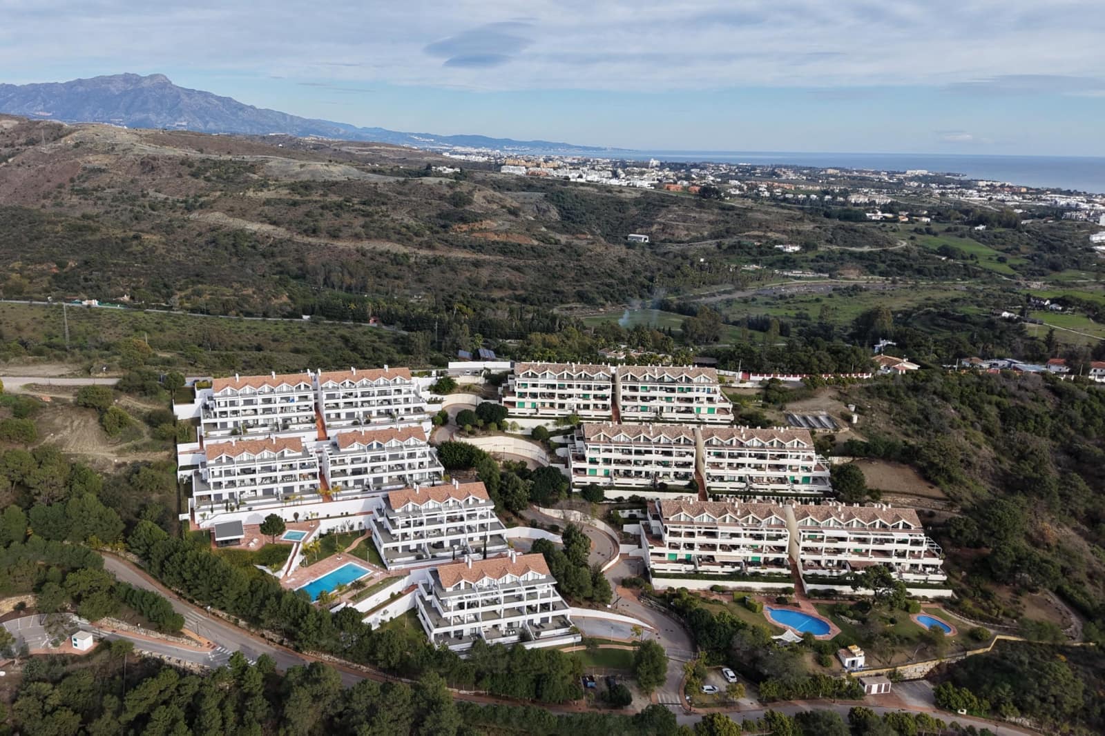 2 sypialnia Apartament na sprzedaż w New Golden Mile z basenem - 375 000 € (Ref: 9535834)