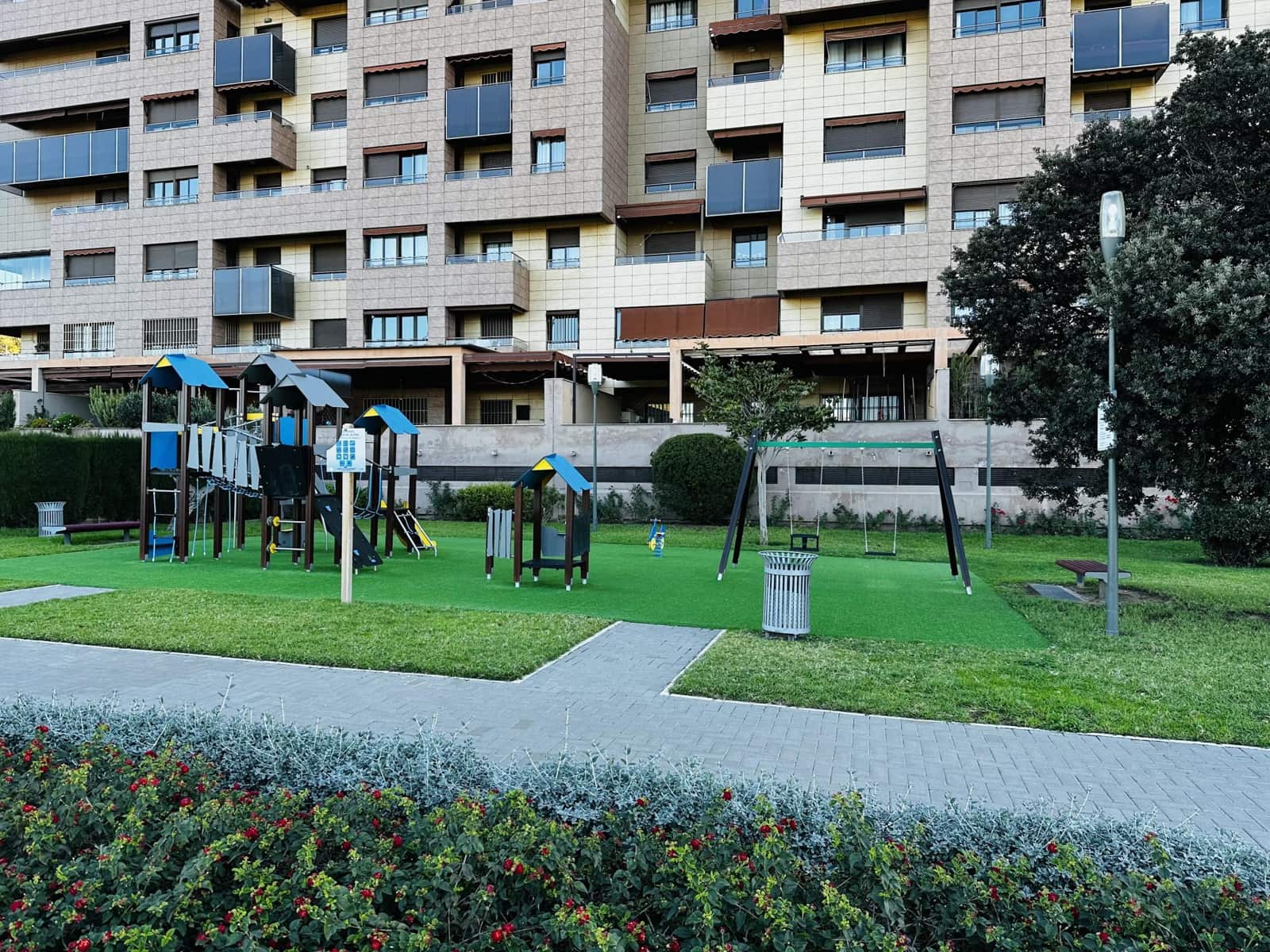 3 Zimmer Apartment zu vermieten in Malaga Stadt mit Pool - 1.600 € (Ref: 9535835)