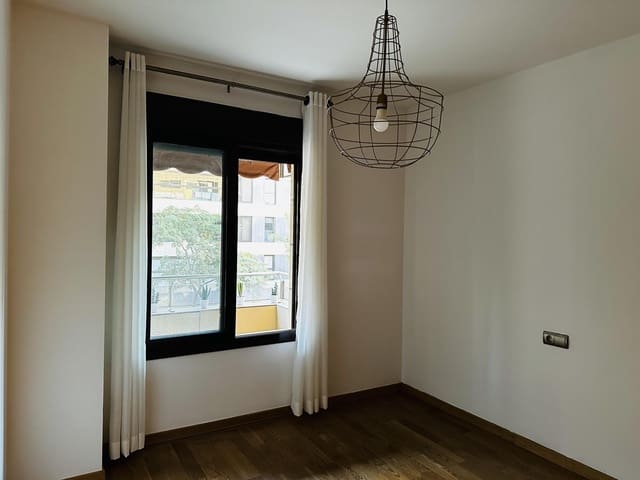 Apartamento de 3 habitaciones en Málaga ciudad en alquiler con piscina - 1.600 € (Ref: 9535835)