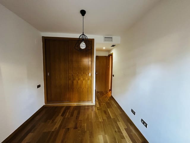 Apartamento de 3 habitaciones en Málaga ciudad en alquiler con piscina - 1.600 € (Ref: 9535835)