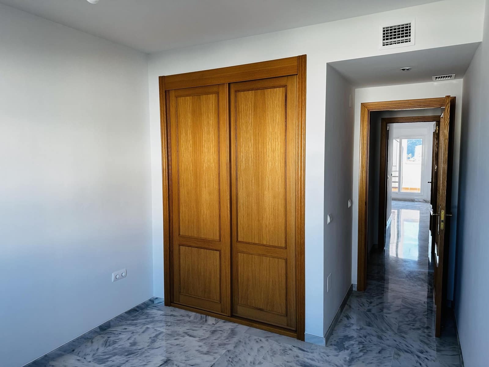 3 soveværelse Lejlighed til leje i La Cala del Moral med swimmingpool - € 1.600 (Ref: 9541652)