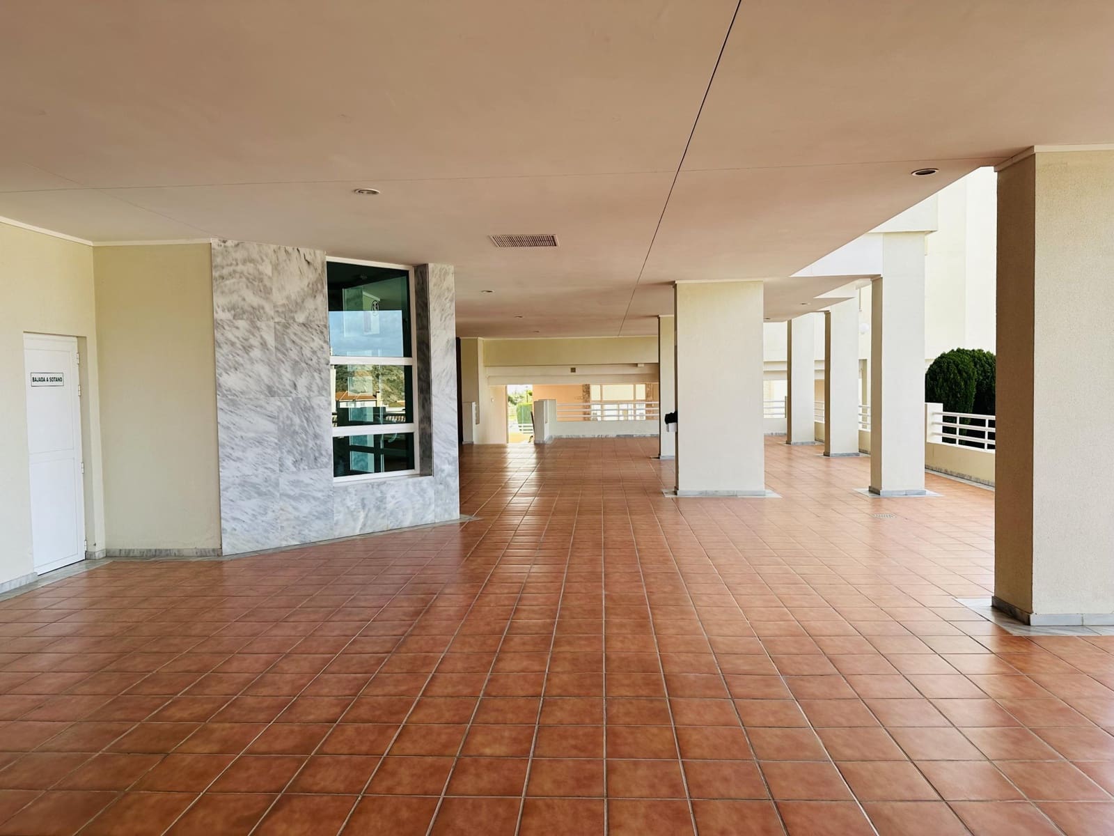 3 soveværelse Lejlighed til leje i La Cala del Moral med swimmingpool - € 1.600 (Ref: 9541652)